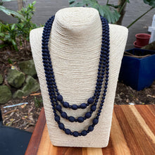 Load image into Gallery viewer, Silk ball bracelet