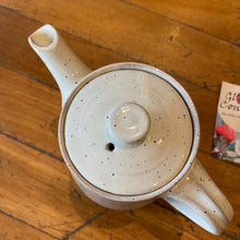 Load image into Gallery viewer, Ceramic Teapot (cylinder) shape