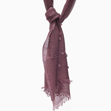 Load image into Gallery viewer, Purple wool scarf with motif
