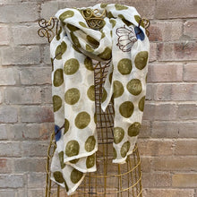 Load image into Gallery viewer, Olive spot and cream wool scarf
